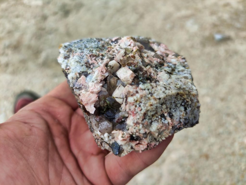 kwarc izer granit