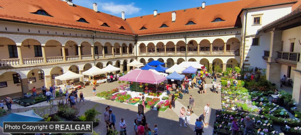 giełda minerałów biżuterii niepołomice