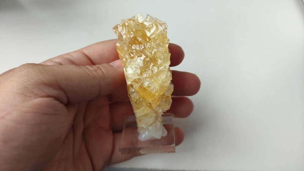 danburite mlembule