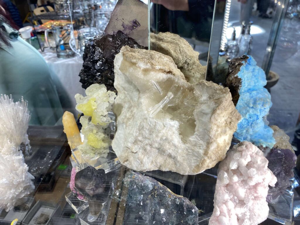 giełda minerałów spodek 2025