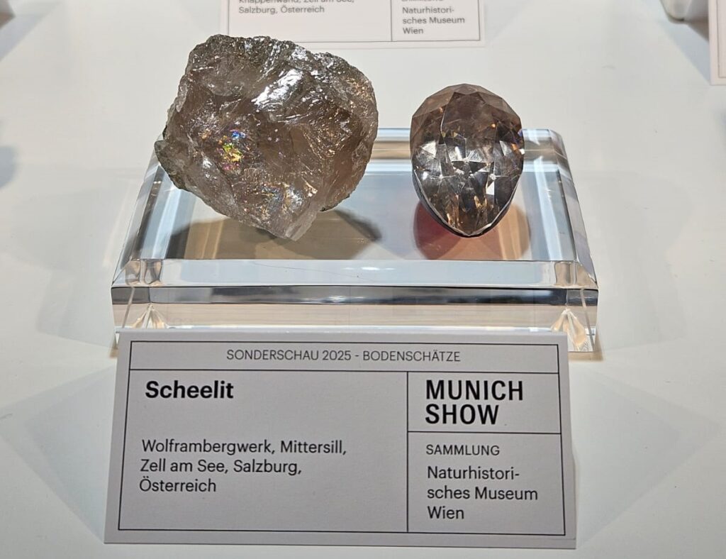 Scheelit z Mittersill, Zell am See, Salzburg, Austria. mittersill