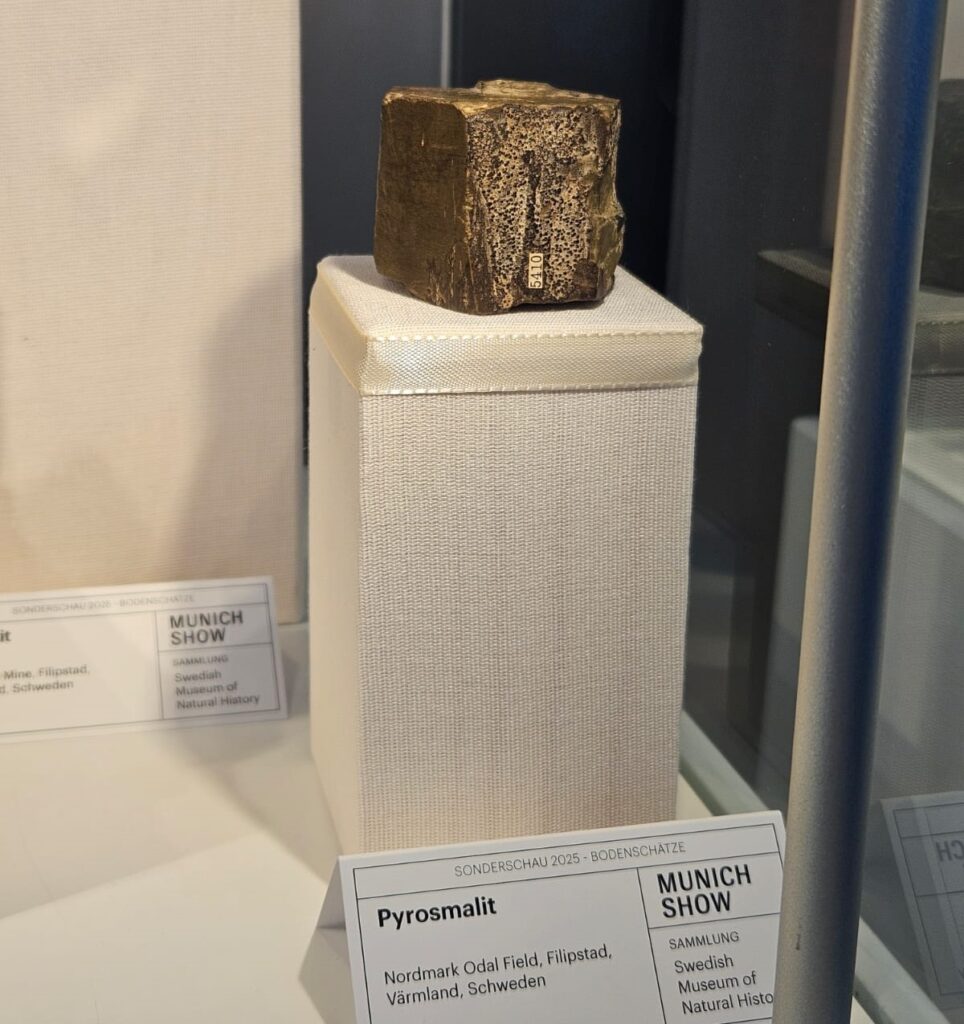 Pyrosmalit z Nordmark, Filipstad, Värmland, Szwecja. Pyrosmalit