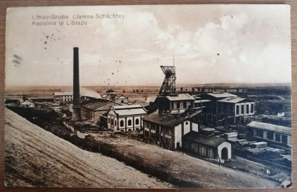 Historyczna zabudowa kopalni w Libiążu na archiwalnym zdjęciu