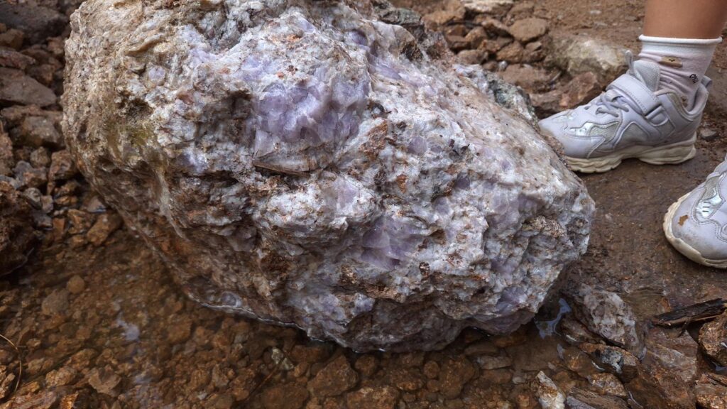 Stanowisko geologiczne Złote Jamy II – miejsce występowania ametystu