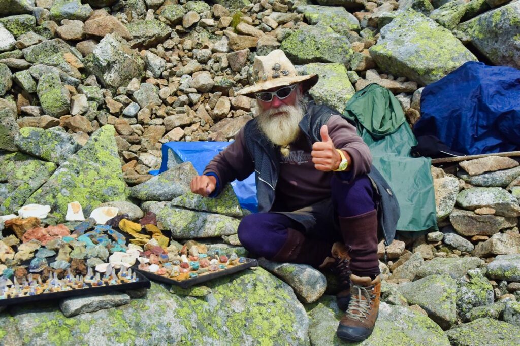 Ostatni haviar z Niżnych Tatr – sprzedawca minerałów nieopodal Chopoka