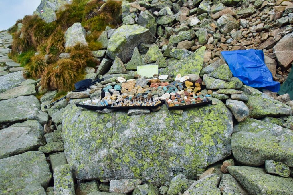 Okazy minerałów z dawnych kopalń Niżnych Tatr – górnictwo kruszcowe