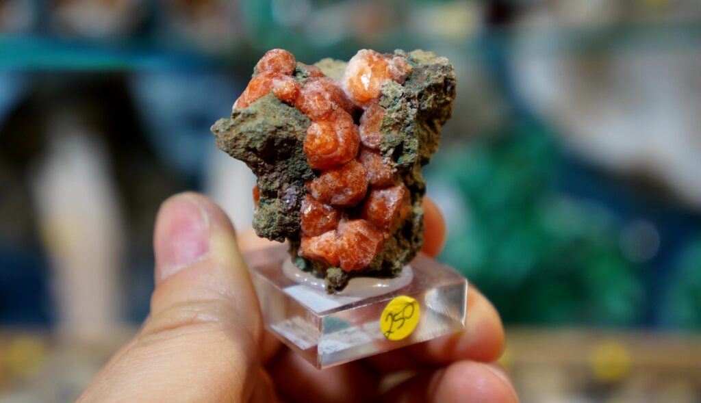 minerały Iranu analcym góra Kahovan geologia Iranu
