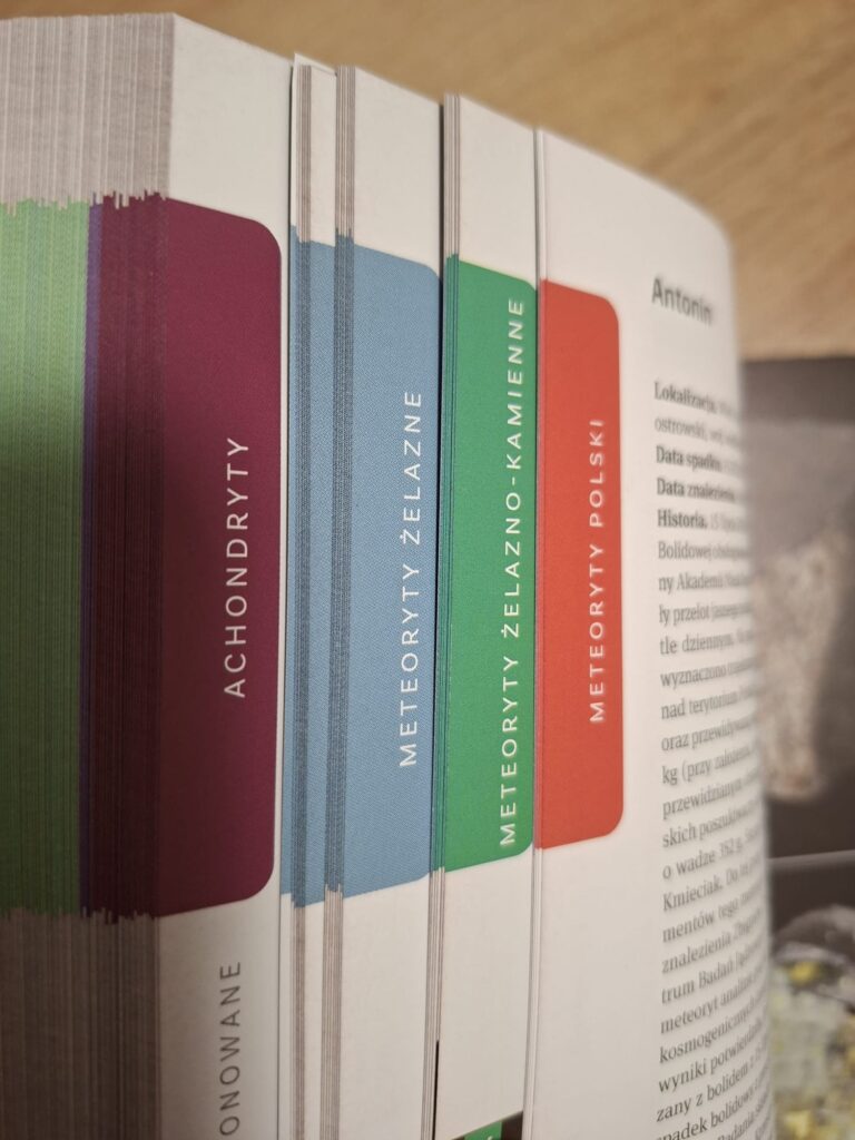 meteoryty Polski i świata – minerały w meteorytach książka Eligiusza Szełęga